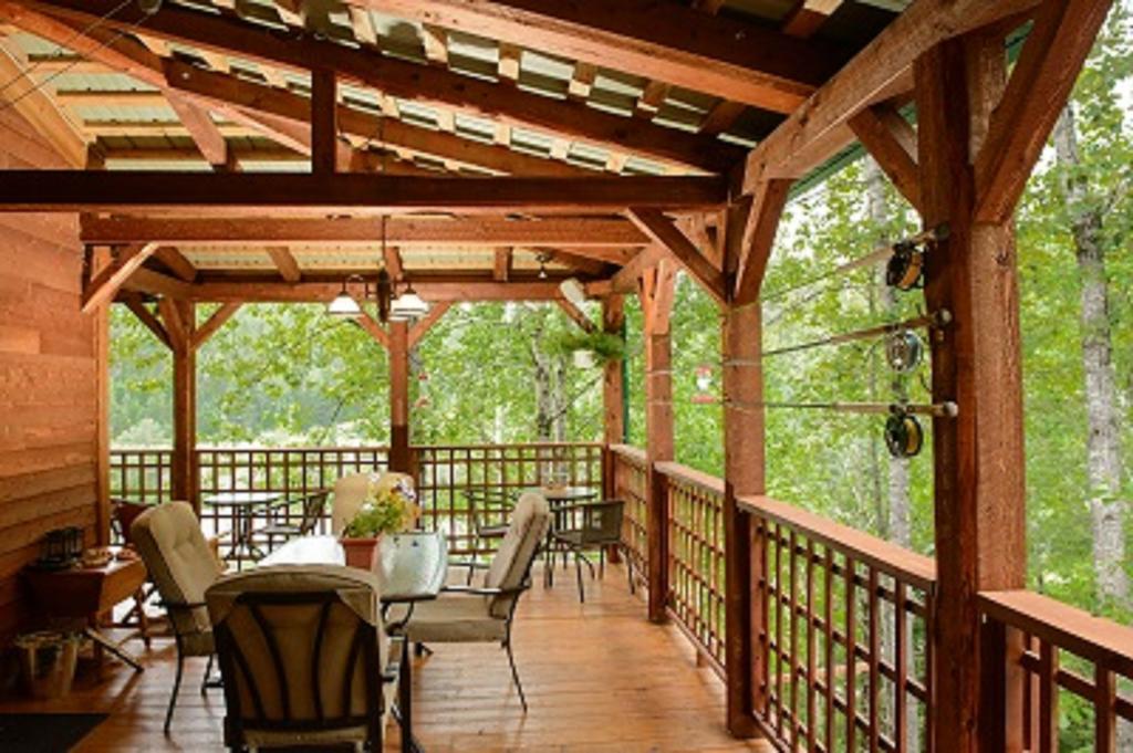 Auberge De La Riviere Matapedia - Matapedia River Lodge Routhierville エクステリア 写真